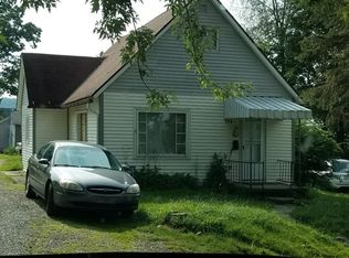 23 1/2 W 5th St, Oil City, PA