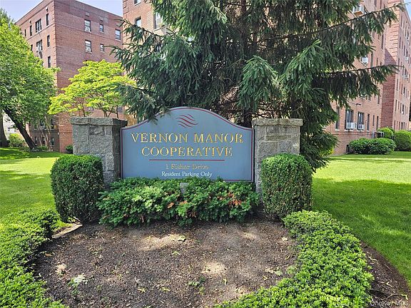 2nd image of 1 Fisher Drive #607