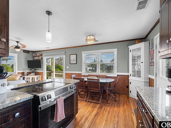 5th image of 100 Baker Ave #12