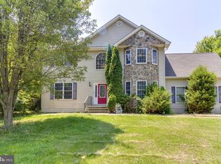 12143 Riverview Dr, Newburg, MD