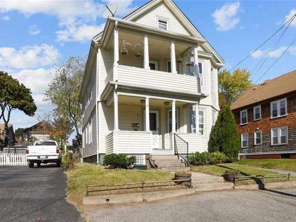 75 Chestnut Ave, Cranston, RI 02910