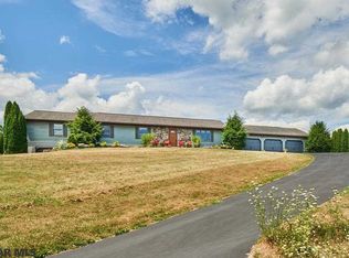 190 Crestview Dr, Bellefonte, PA 16823