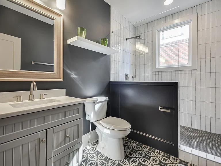 720 Penn Ave NE #4 — Photo 16