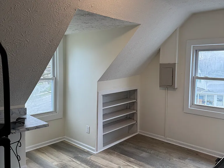 261 Beach Ave #2 — Photo 6