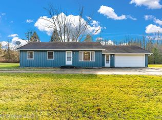 7021 Yager Rd, Saint Clair, MI 48079