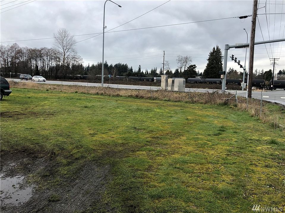2nd image of 13024 Avon Allen Rd
