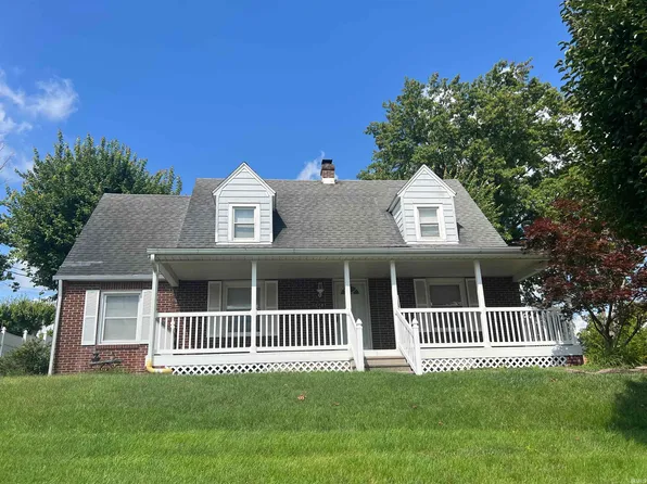 2407 Newton St, Jasper, IN 47546