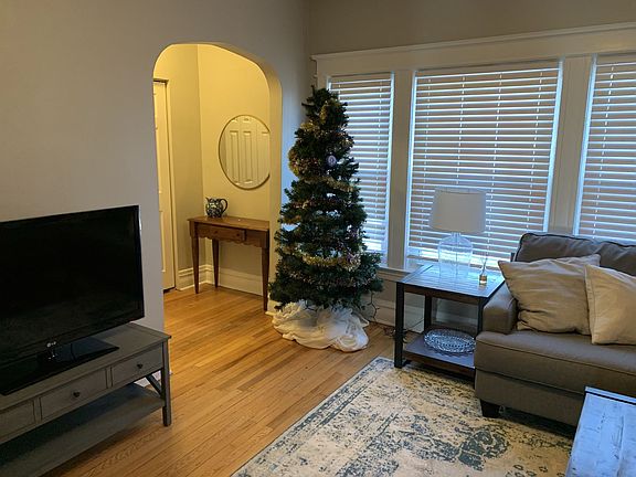 3rd image of 1123 W Montana St APT 3