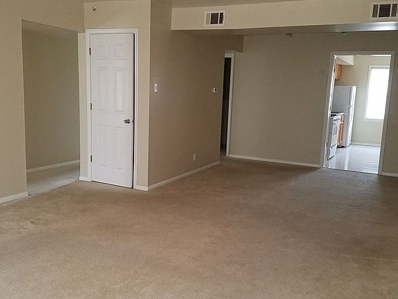 2nd image of 626 Broadmoor Dr APT C