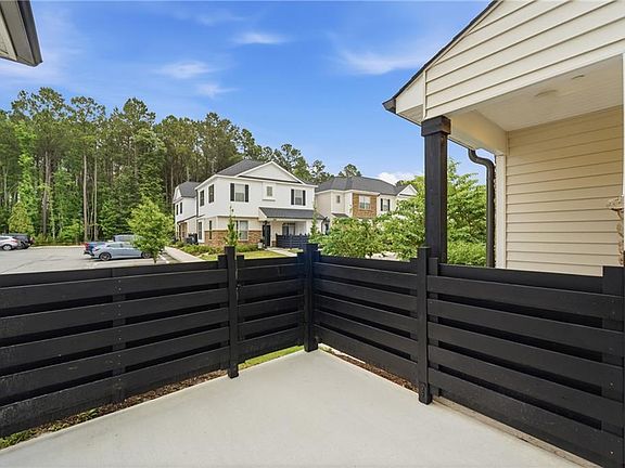 2nd image of 609 Kathy Ann Way W