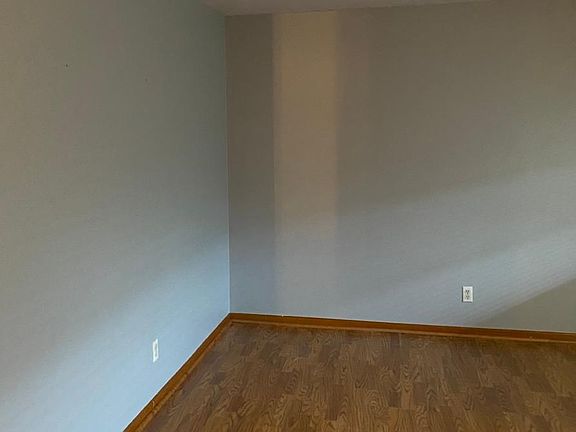 3rd image of 10836 Thornton Dr