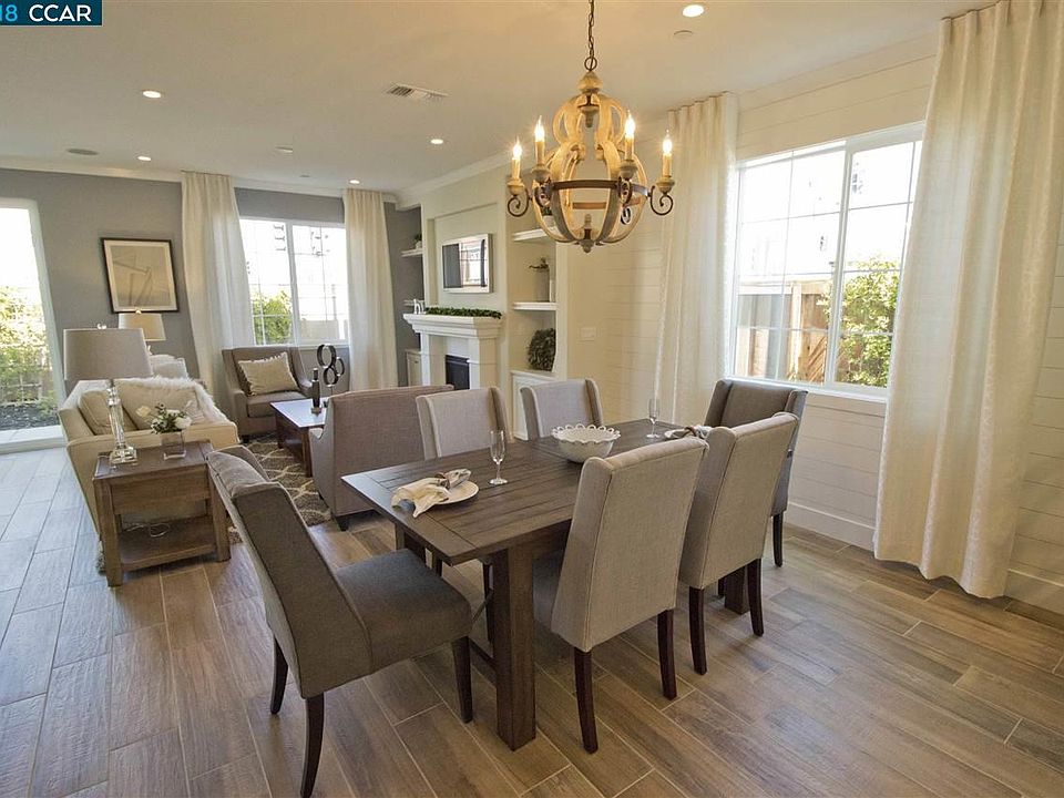 1st image of 206 Belle Harbor Cir