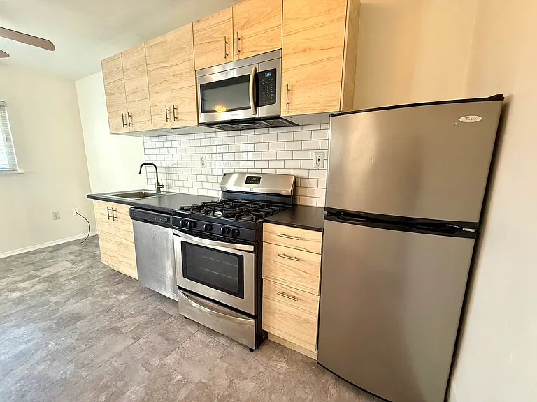 2643 A St — Photo 4
