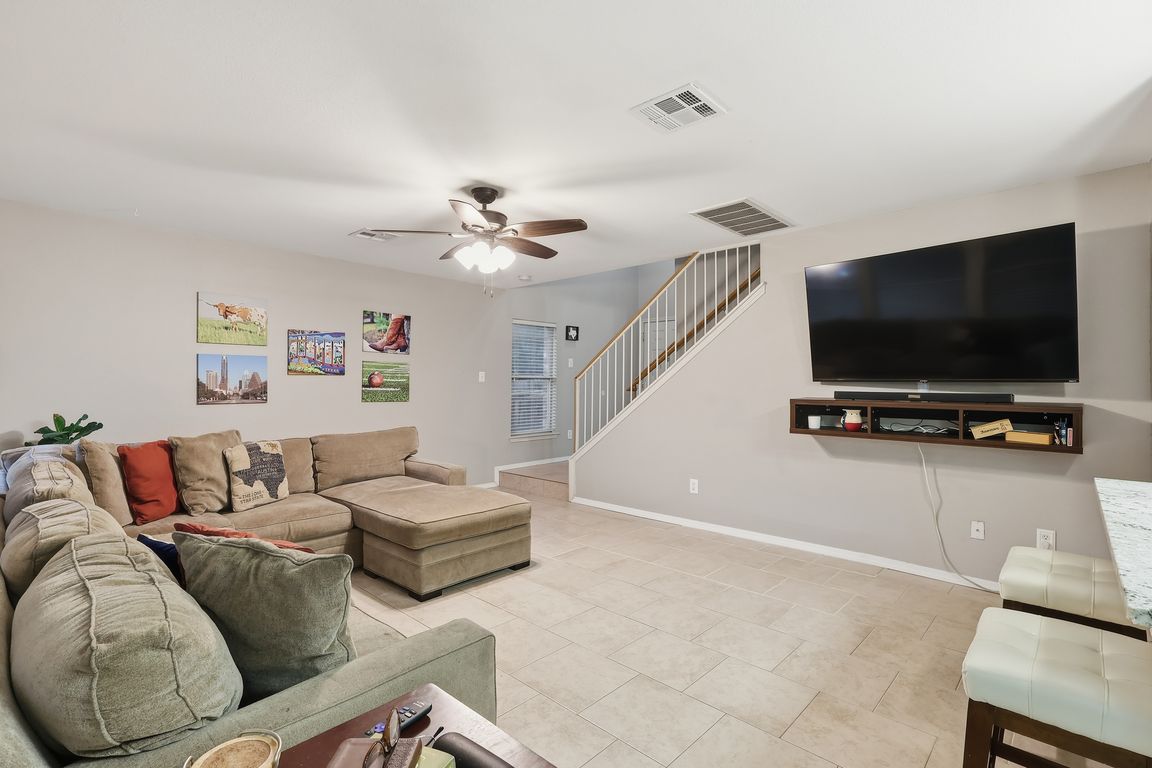 next background image