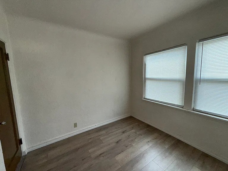209 S 9th Ave #5 — Photo 10
