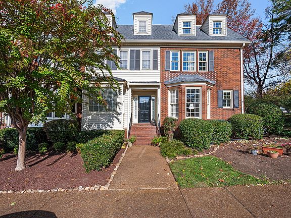 3rd image of 1407 Cambridge Dr