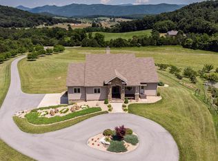 185 Slat Mill Ln, Fairfield, VA 24435