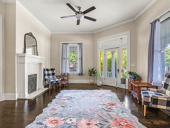 5th image of 943 Blandford Ave