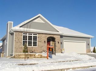 9520 Silverstone Ln, Verona, WI 53593