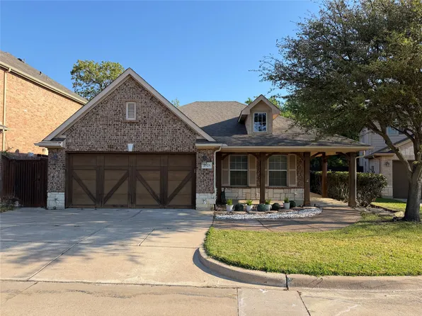 2525 Creek Villas Dr, Bedford, TX 76022