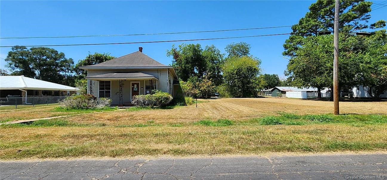 331 Commercial Ave, Lake Arthur, LA 70549 Zillow