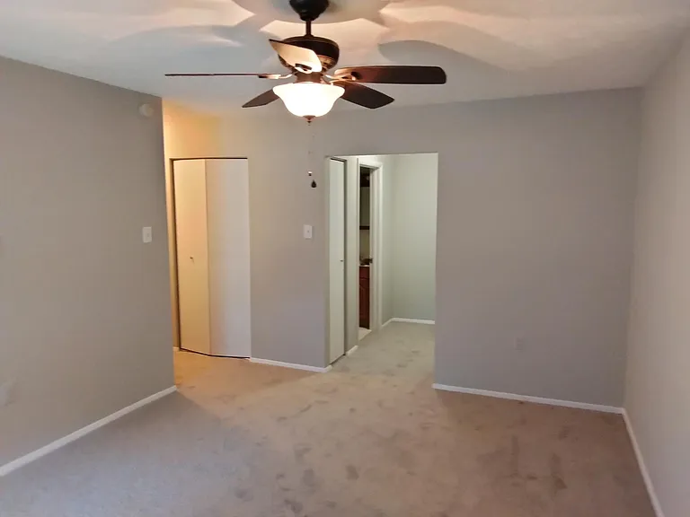 7816 Hanover Pkwy #104 — Photo 11