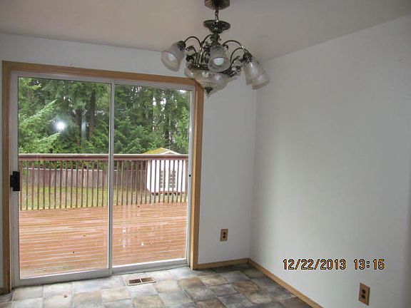 5th image of 7222 Locust Ave E