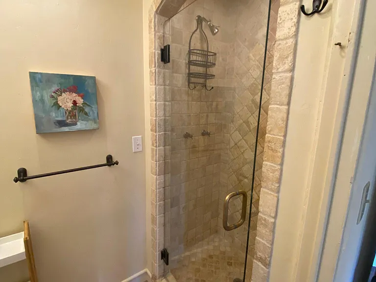 449 Florence Ave — Photo 22