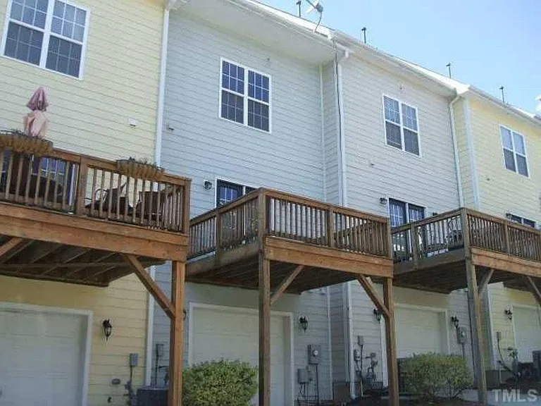 3857 Cary Glen Blvd — Photo 17