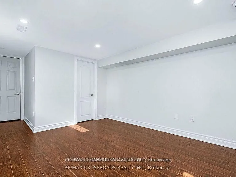 2095 Haig Dr #BASEMENT — Photo 11