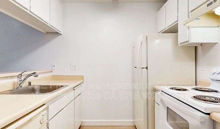 1450 E Cotati Ave #3 — Photo 4