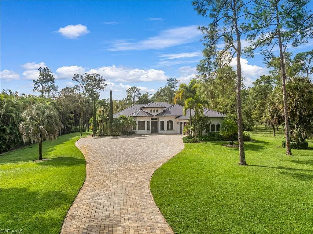 5 bed, 4.5 bath, 3455 sqft, $17,000 — Photo 2