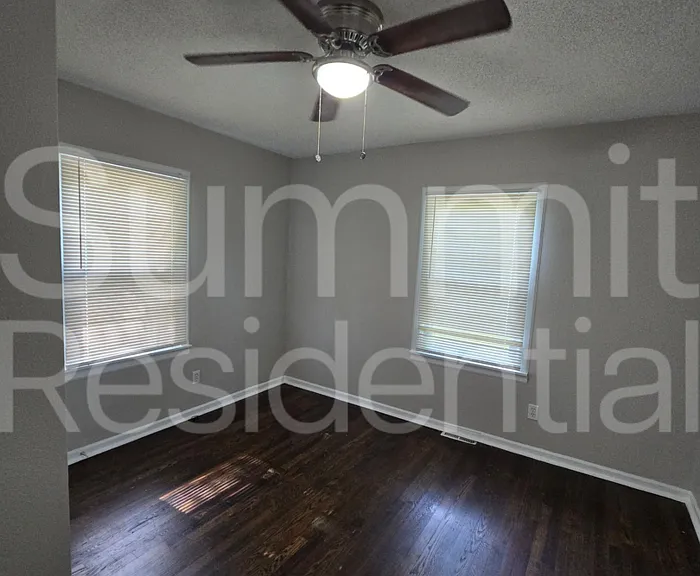 10507 Oakland Ave — Photo 7