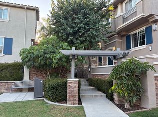 1043 Loretta Ln, Carlsbad, CA 92008