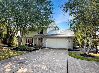 4460 Sterrettania Rd, Erie, PA 16506