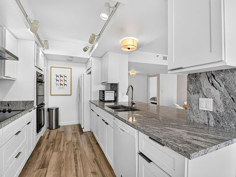 4000 N Ocean Dr #703 — Photo 10