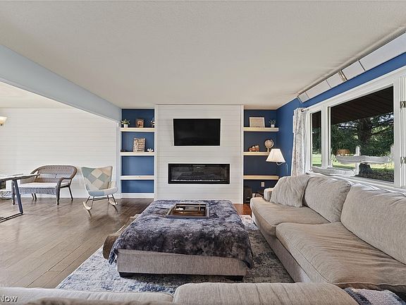 3rd image of 4278 Dudley Rd