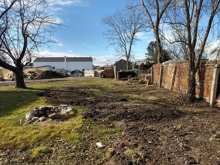 10 Chestnut St — Photo 28