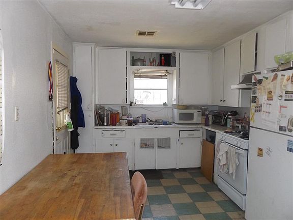 5th image of 706 Vashti Dr