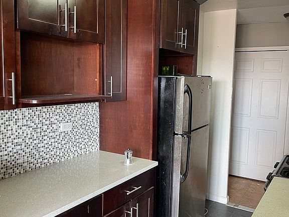 2nd image of 590 Flatbush Ave APT 7T