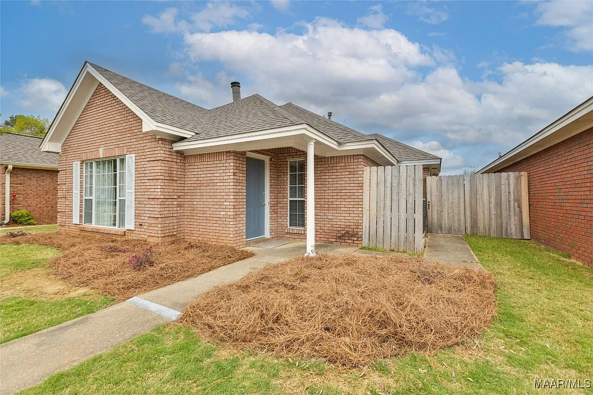 Building Photo - 1703 Pebble Creek Dr