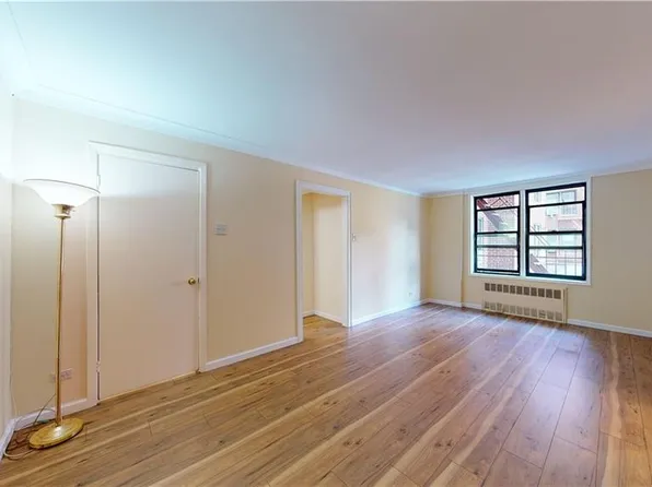 3060 Ocean Avenue image 1 of 10