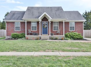 398 Madison Rae Blvd, Shepherdsville, KY 40165