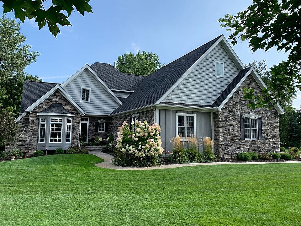 1st image of 1227 Narcisse Ln