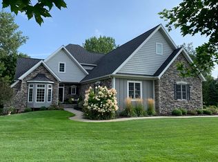 1227 Narcisse Ln, Charlotte, MI 48813