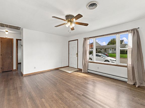 4th image of 103 Young Ave APT B