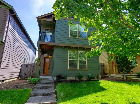 145 NW 76th St, Vancouver, WA 98665