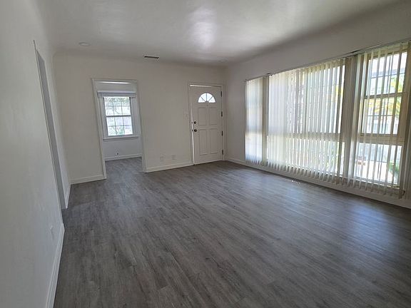 5th image of 5525-5535 W 118th St #5525