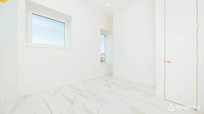 Rented by Nooklyn NYC LLC | media 75