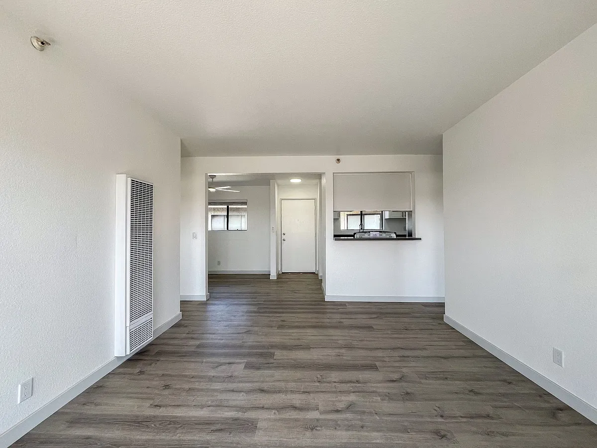 Building Photo - 12020 Grevillea Ave